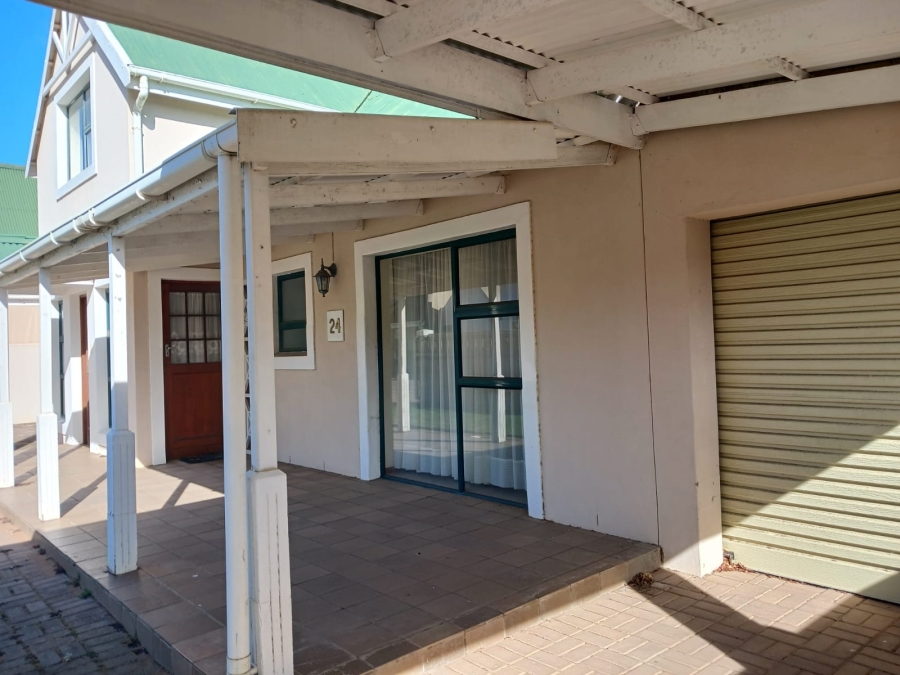 4 Bedroom Property for Sale in Stilbaai Wes Western Cape